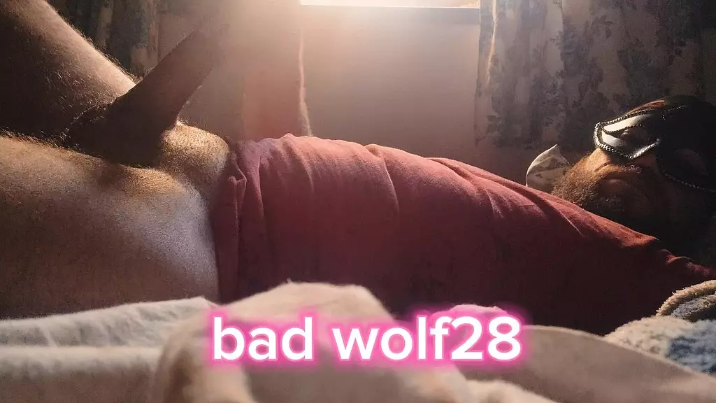 Bearded active man is ejaculating - bad wolf28 your sex slave