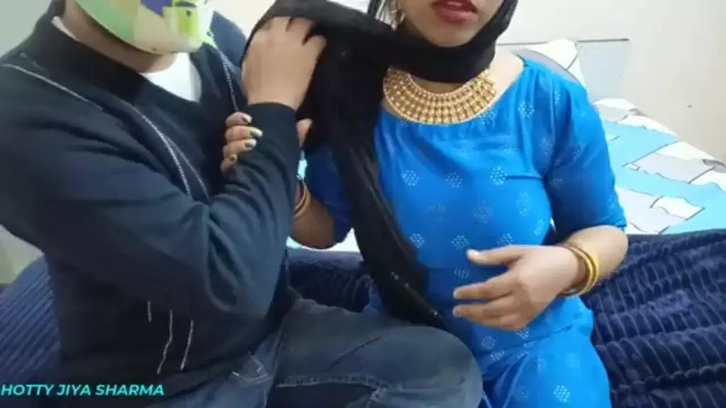 indian step mom fucked by her step son and take a surprise gift from him