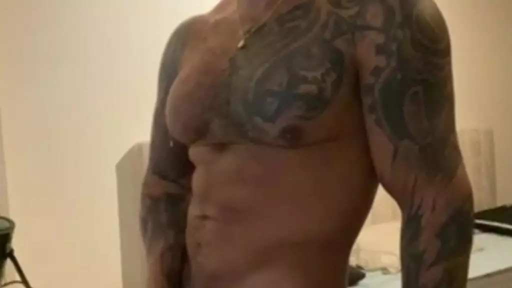 i want to destroy your bottom dady bear big muscle latino and tattoed - viktor rom -