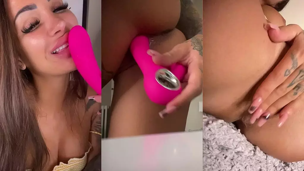 wet blowjob with dildo and pussy games - naughty brunette - susy gala