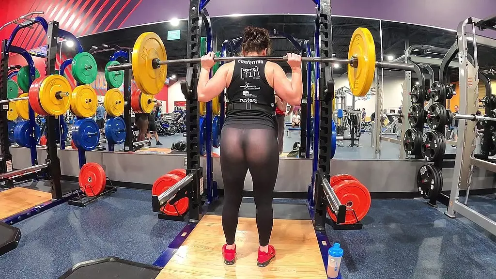 barbell squats - insanely transparent leggings