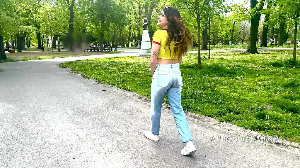 valentina wetting jeans 3 times at the fortress park
