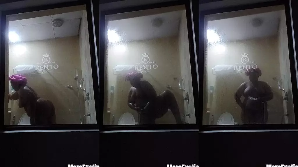 watch me take a quick shower washing this big booty
