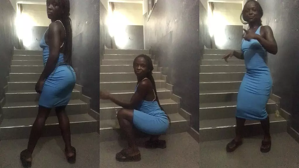 crazybitch twerking naked on an outdoor stair case