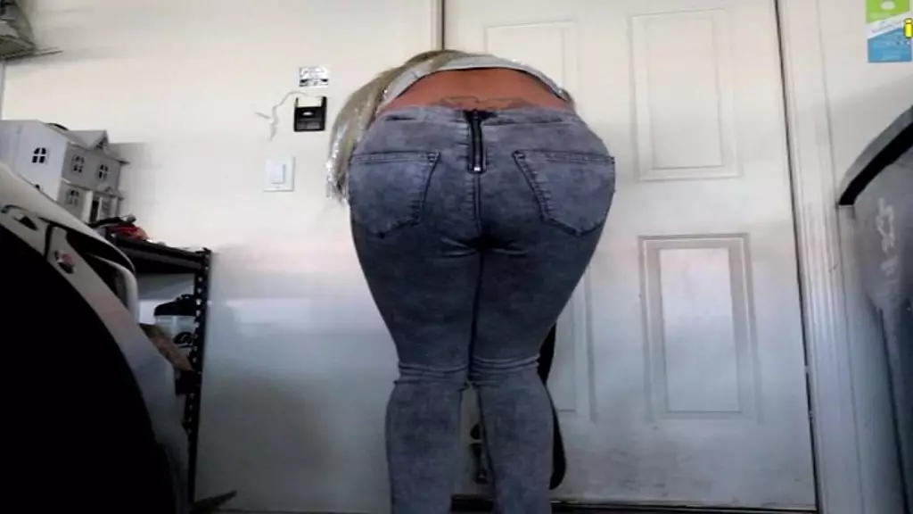 bella ink wetting tight jeggings jeans pee