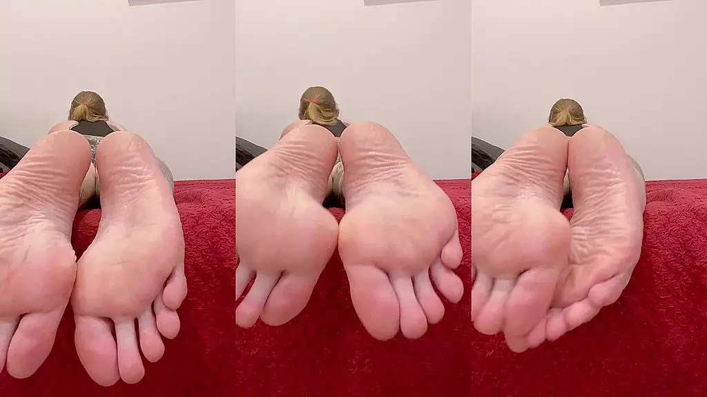 feet joi cum on my feet