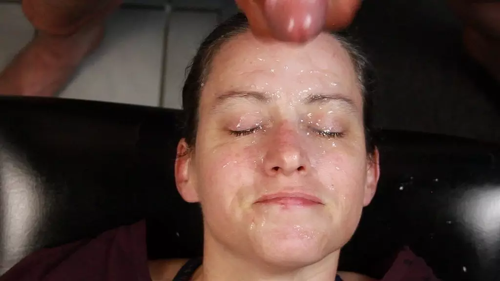 dirty dees blasted with homemade amateur huge load in eyes facial cumload.