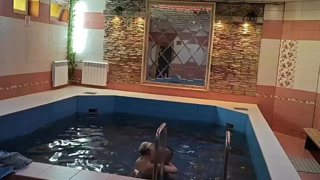 sex in a public pool