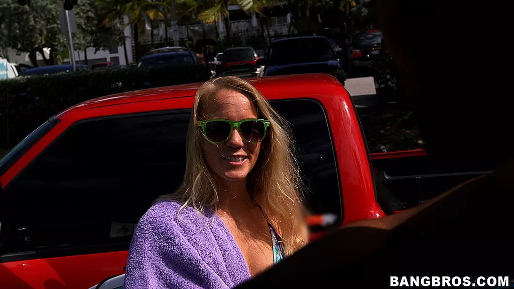 sexy blonde amateur surfer fucked on the bangbus