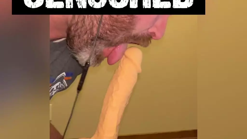 anal steve loves his own precum and cum especially off a realistic cock dildo!!
