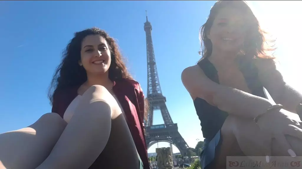 lilimissarab and anna polina quick boob flashing in front of eiffel tower