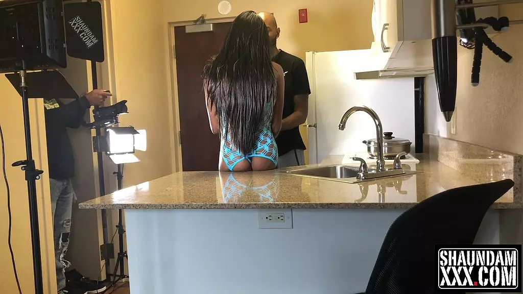 shaundam fucks melody cummings on kitchen counter - behind the scenes