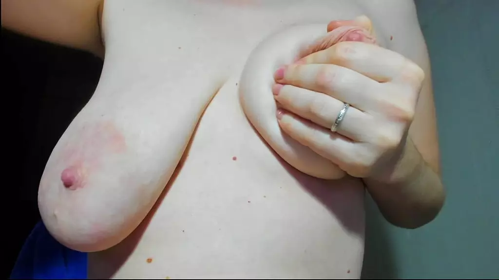 small saggy tits pressing and squeezing!