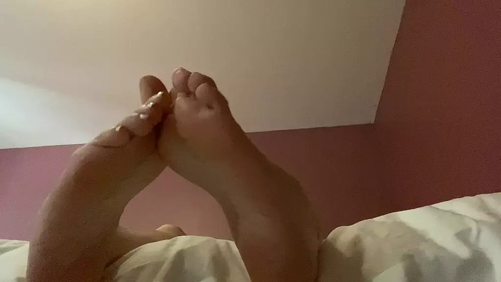 step sisters feet- hiding under the bed spying