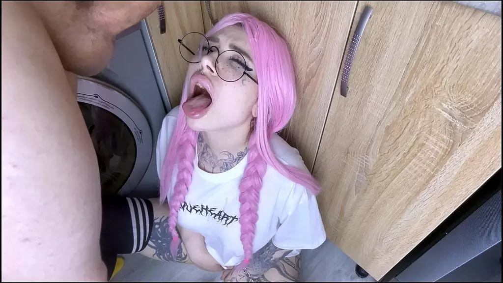 my stupid step sister stuck in the washing machine