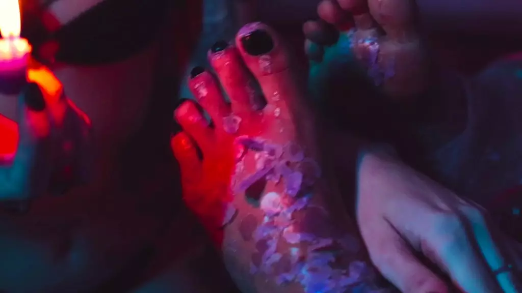 wax play on feet session