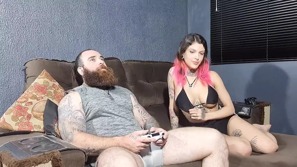 he was playing video games and i wanted to fuck and give my ass!!
