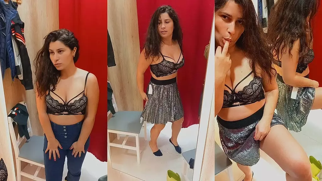 i changing clothes in the changing room, stroking my pussy