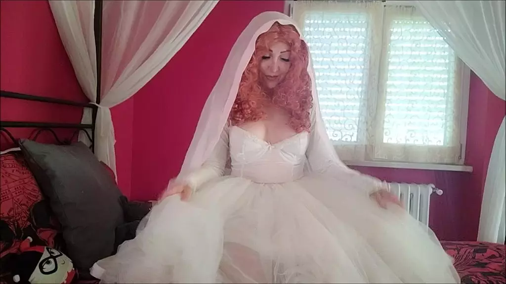 sweet italian bride very excited and perverse