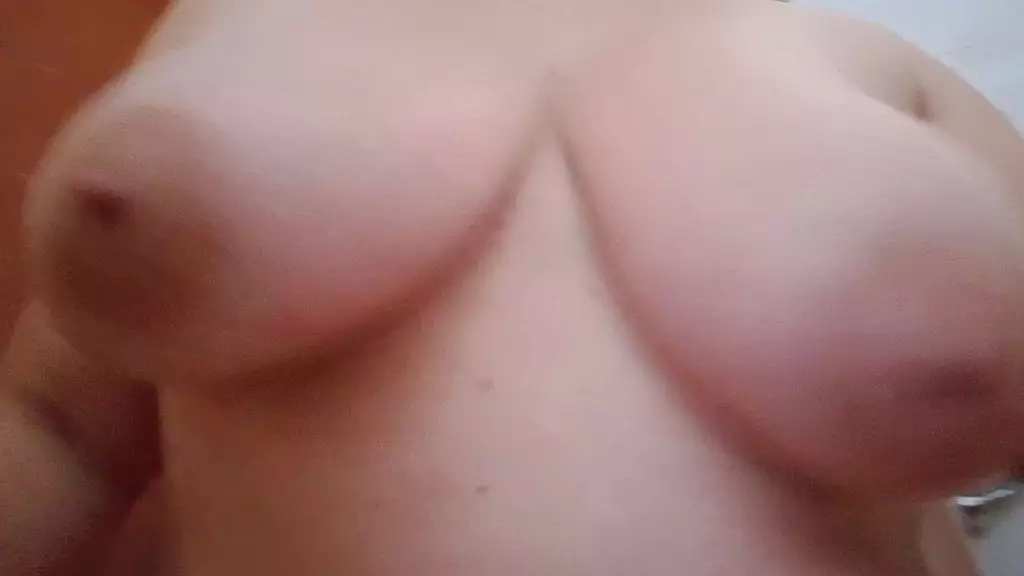 massage in boobs