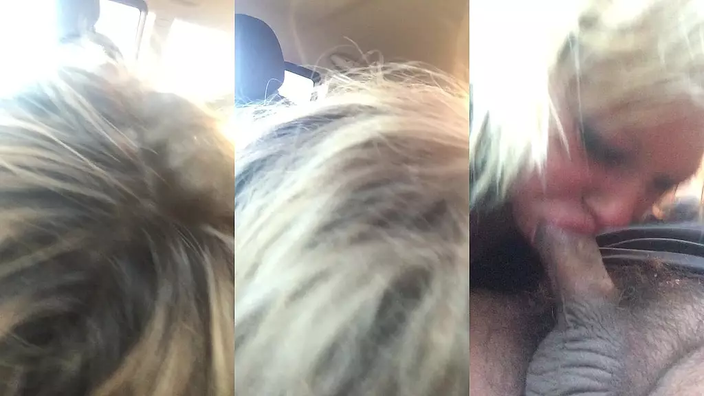 getting a great bj by my friend in the car