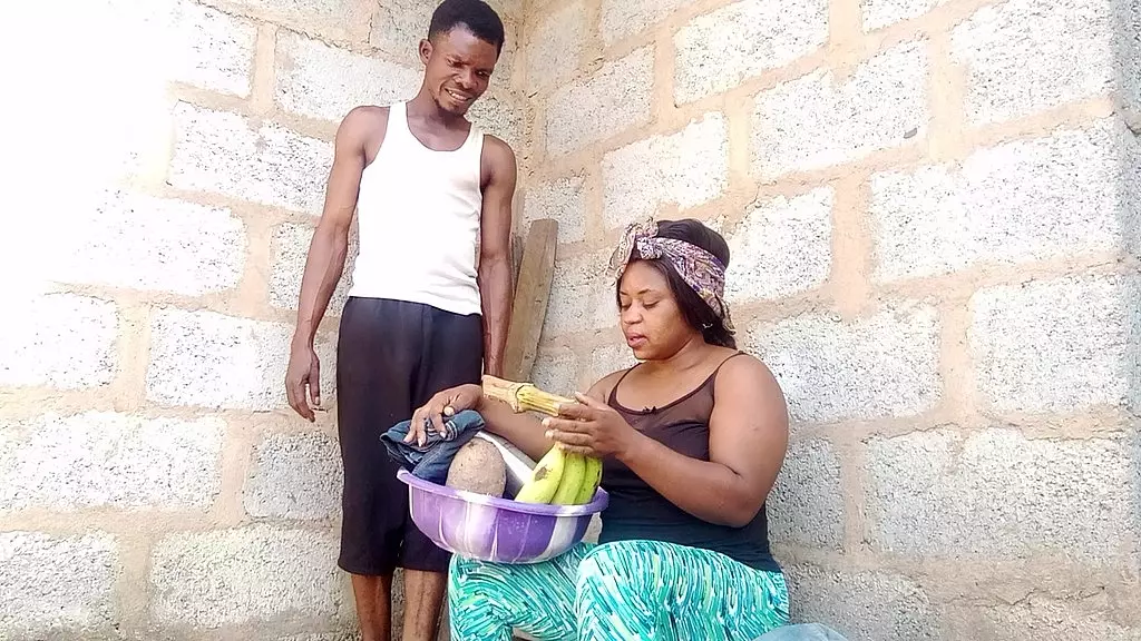 the plantain seller who decided to sell her assets to a site worker for more money